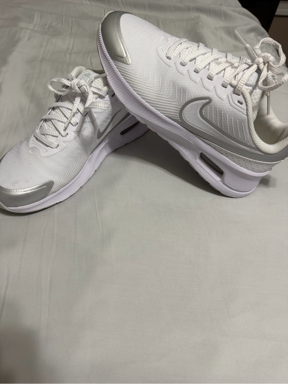 Nike Women's White and Silver Training Sneakers